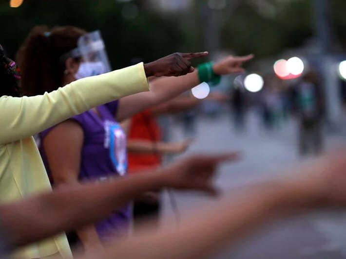 12 yaşlı hamilə qız əməliyyat zamanı ölüb