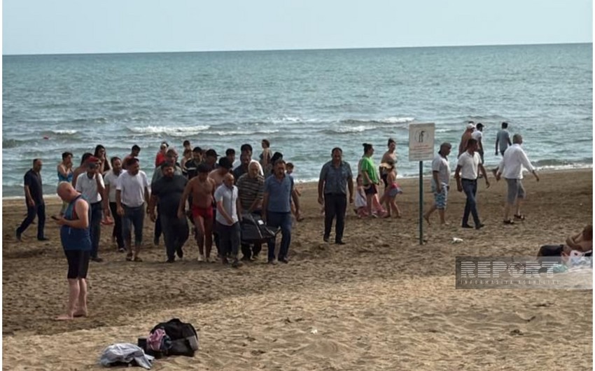 Pirşağı çimərliyində bir nəfər batıb