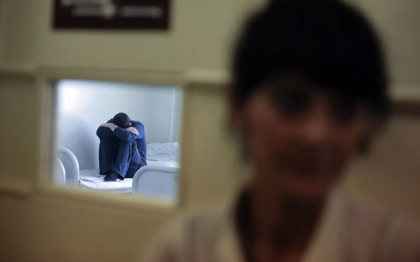 Ermənistanda iki pasiyent psixiatriya klinikasından qaçıb