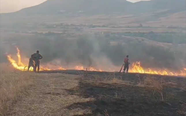 Ağdam və Ağdərədə yanğın olan ərazidə sursatlara rast gəlinir