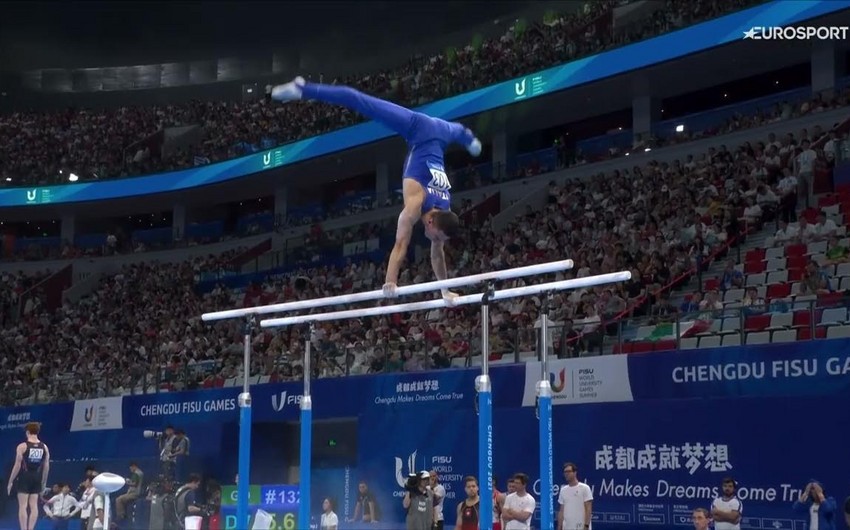 İtaliyalı gimnast yarış zamanı yıxılaraq komaya düşüb