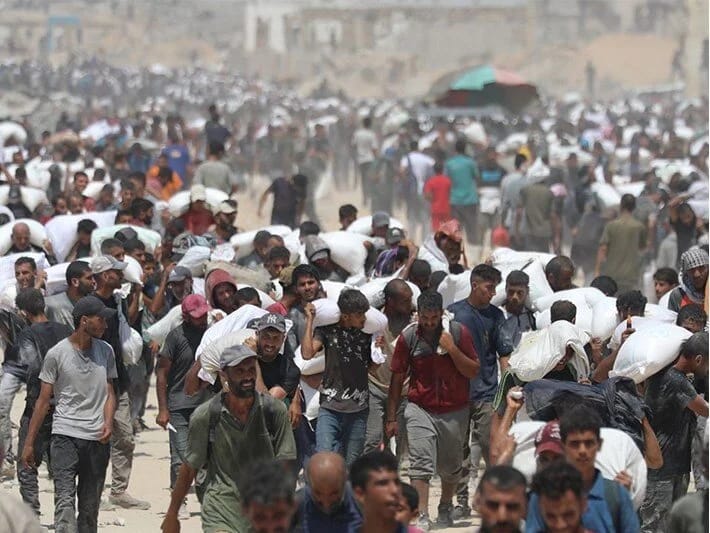 Qəzzaya ilk yardım maşınları gəlib