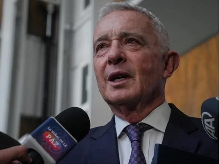 Kolumbiyanın keçmiş prezidenti Uribe rüşvətxorluqda təqsirli bilinib