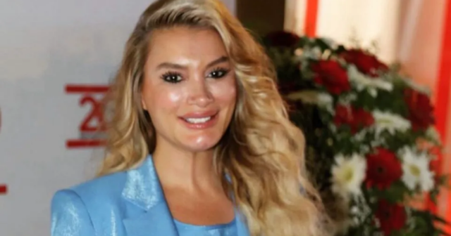 Yeşim Əryılmaz fəxri diploma layiq görüldü – FOTO