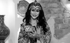 Özbəkistanda müğənni əri tərəfindən öldürülüb