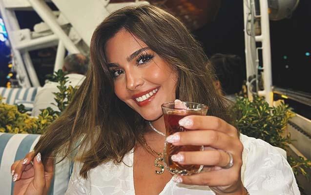 Van Dammın gəlini Bakıdan paylaşım etdi - “... çox sevirəm