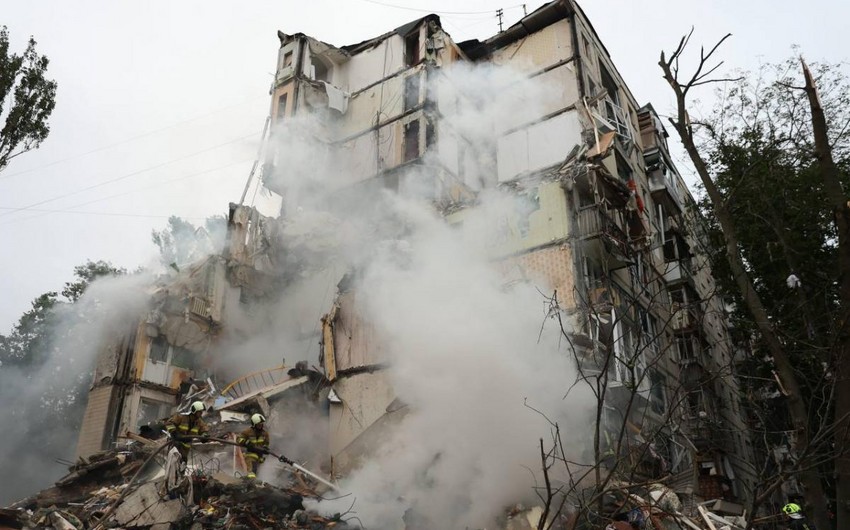 Rusiyanın Kiyevə raket zərbələri nəticəsində bir nəfər ölüb, onlarla yaralı var