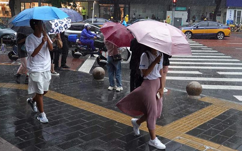 Pekində güclü yağışlar səbəbindən yüksək xəbərdarlıq səviyyəsi elan edilib