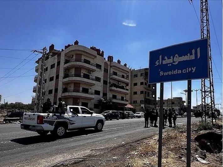 Sveydada silahlı qruplar təhlükəsizlik qüvvələrinə hücum edib: 1 ölü