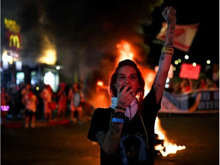 İsraildə minlərlə insan yenidən küçələrə çıxıb: Qəzza müharibəsi bitsin