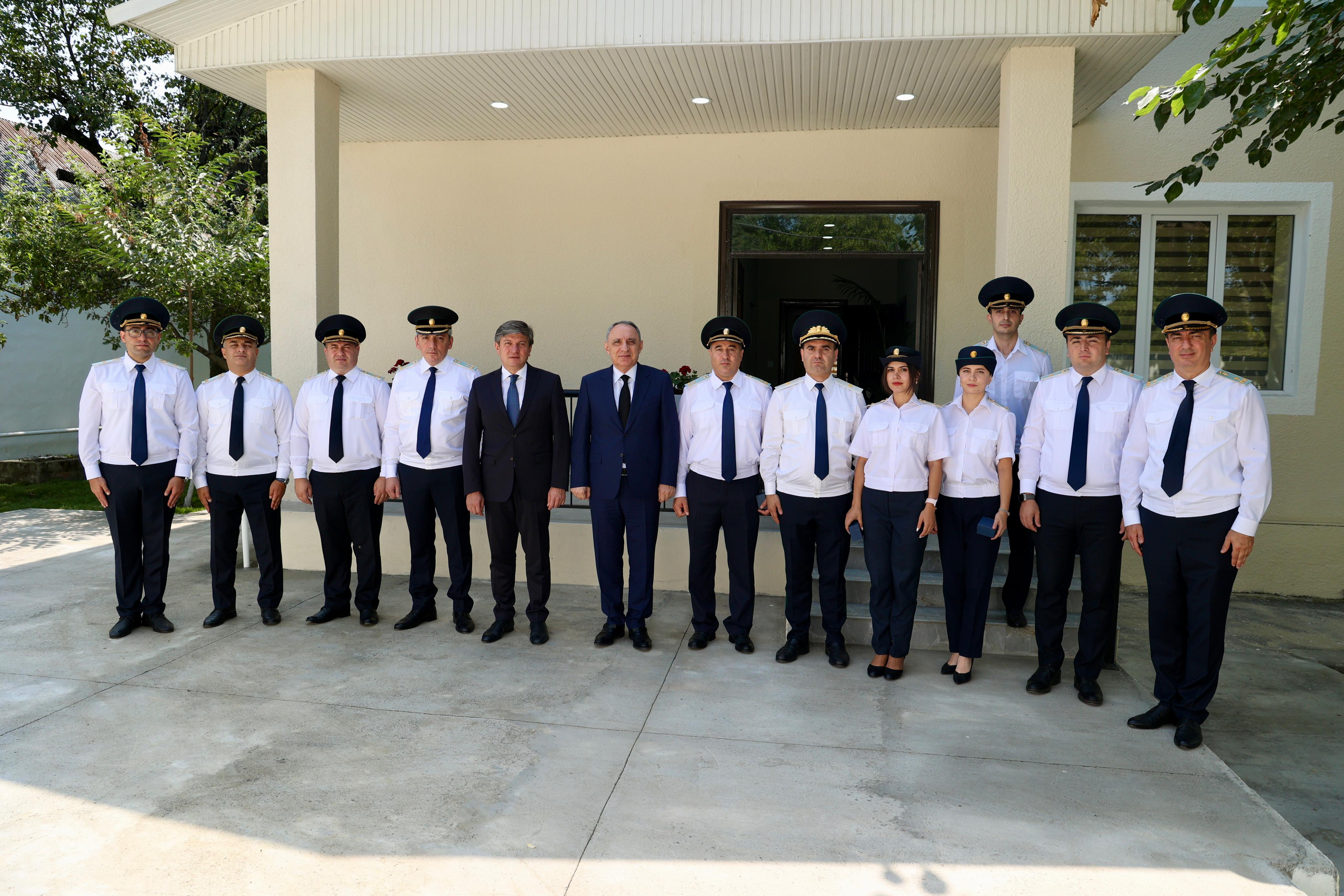 Qəbələdə prokurorluq əməkdaşları üçün yeni xidməti mənzillər istifadəyə verilib