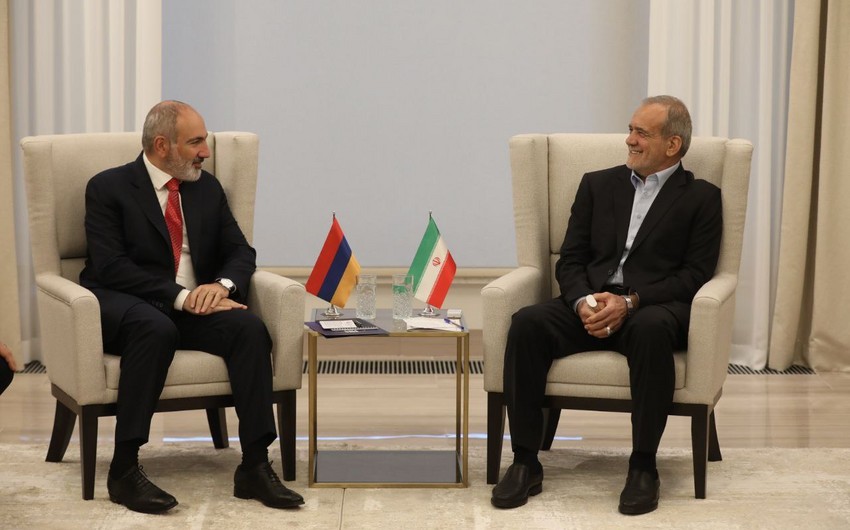 Paşinyan və Pezeşkian arasında telefon danışığı olub