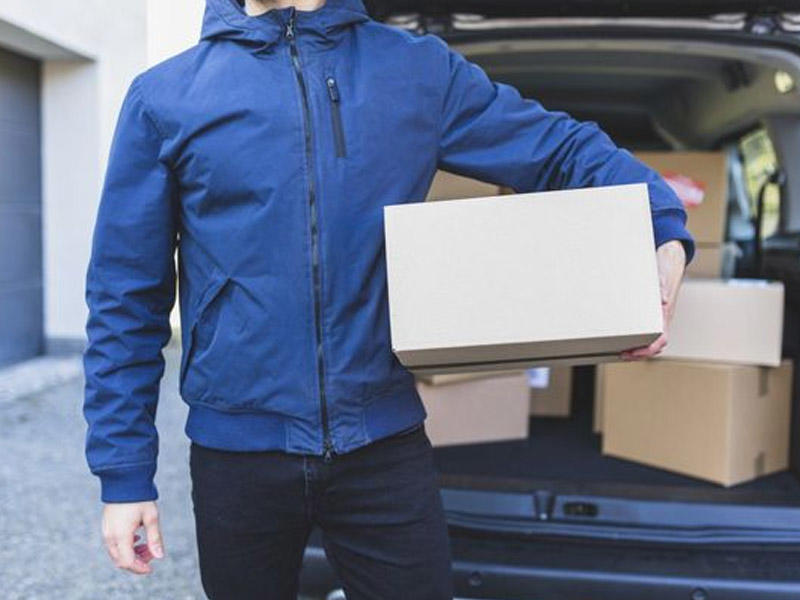 Rusiyada miqrantlara kuryer işləmək də qadağan edildi