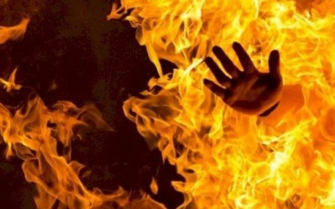 Qubada 52 yaşlı kişi evində yanaraq öldü