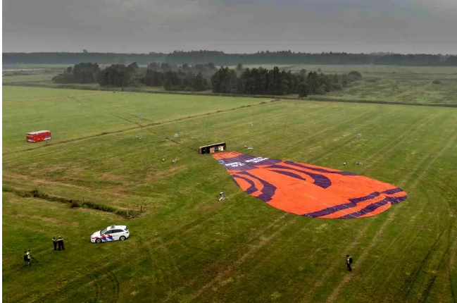 Hollandiyada hava şarı qəzası: Ölən var