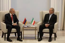 Paşinyanla Pezeşkian arasında danışıqlar 1,5 saat davam edib - YENİLƏNİB