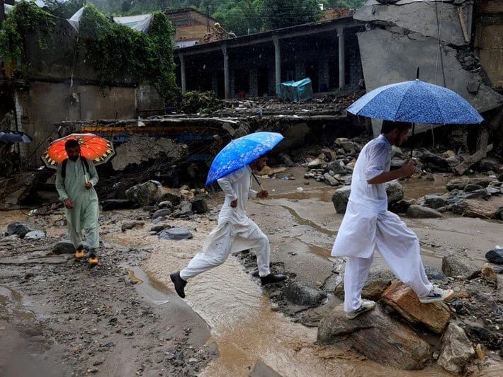 ÜST Pakistana tibbi ləvazimatlar göndərir