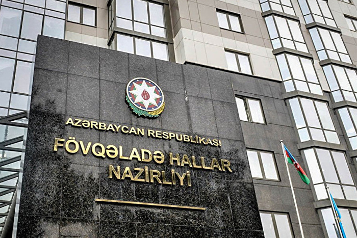 FHN küləkli hava şəraiti ilə əlaqədar əhaliyə müraciət edib