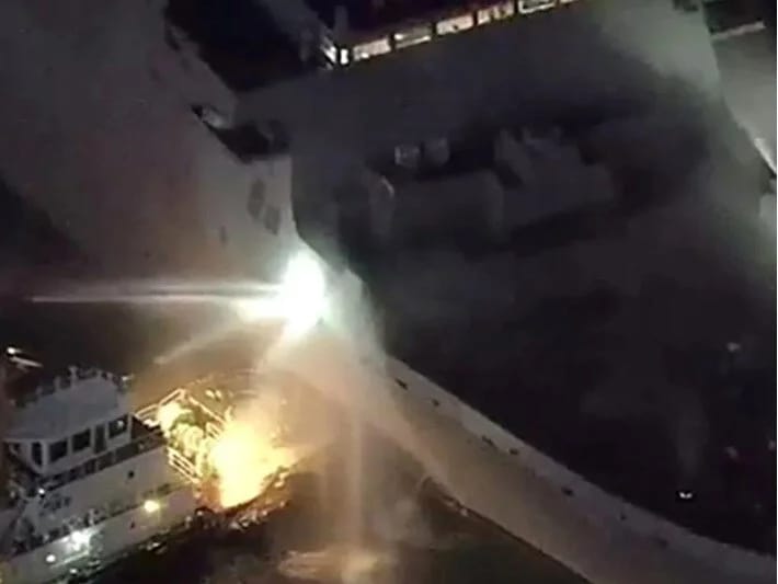 Yaponiyada ABŞ hərbi gəmisində yanğın baş verib