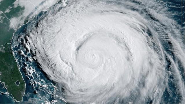 ABŞ-da Erin qasırğası ilə əlaqədar fövqəladə vəziyyət elan edilib