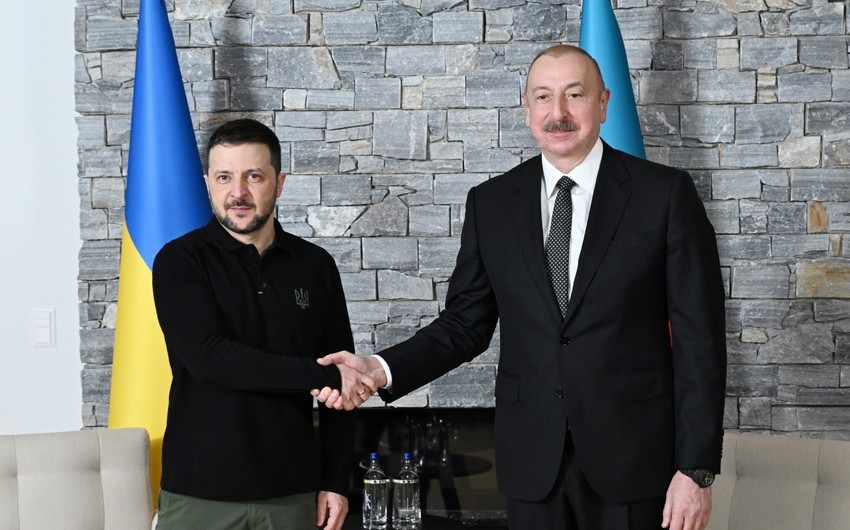 Prezident İlham Əliyev Volodimir Zelenskini təbrik edib