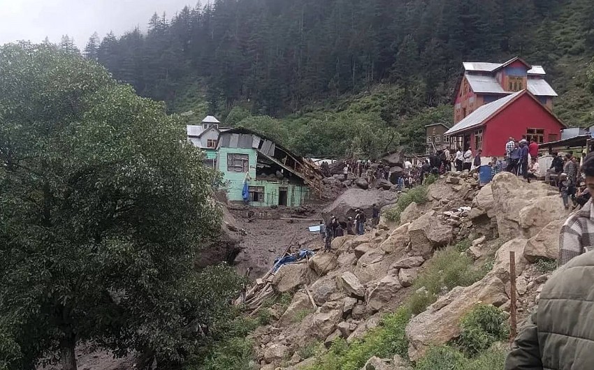 Cammuda torpaq sürüşməsi azı 30 nəfərin ölümünə səbəb olub