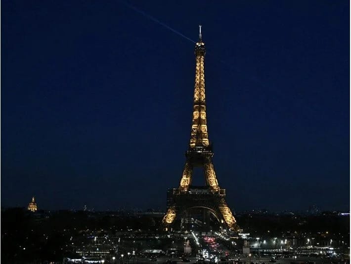 Eyfel qülləsinə hücum planı: İki nəfər həbs edilib 