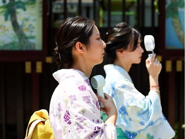 İsti hava siqaret və spirtli içki kimi bizi yaşlandırır