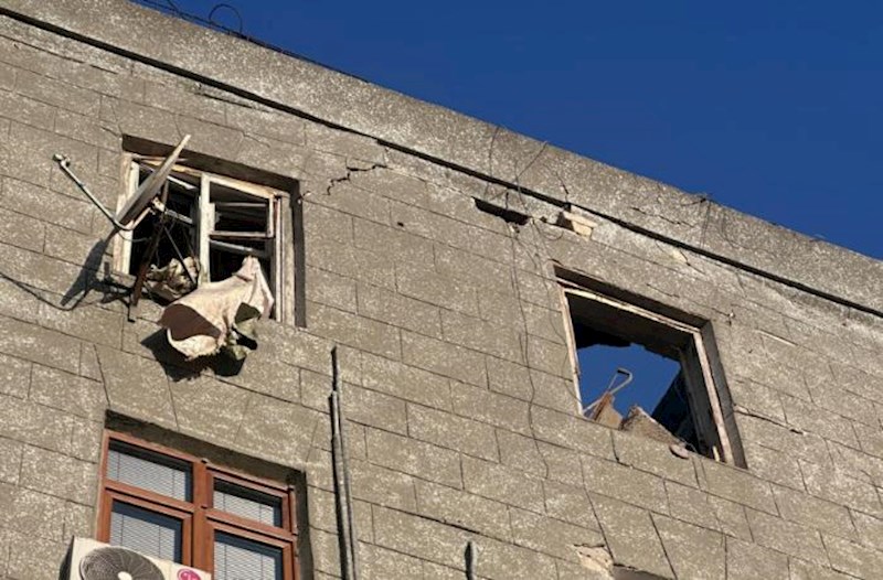 Bakıda mənzildə partlayış olub - Xəsarət alan var