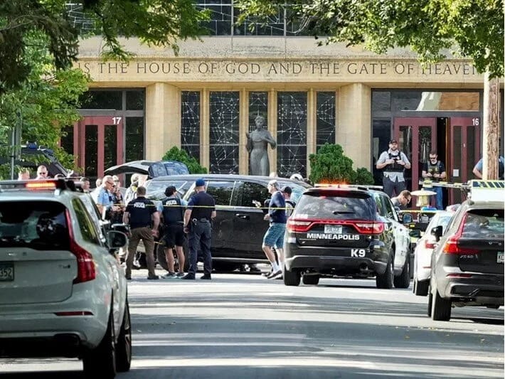 Minnesota ştatının Minneapolis şəhərində məktəbdə atışma: 2 ölü, 17 yaralı