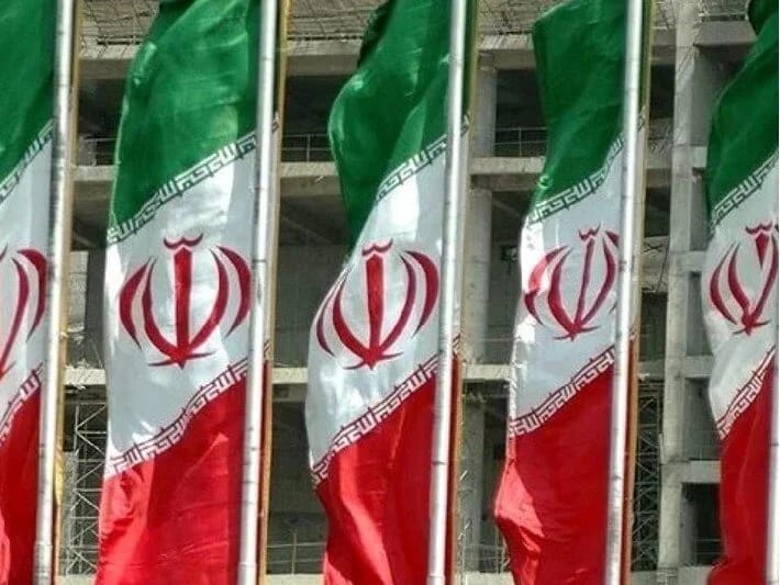 E3 ölkələri İrana qarşı sanksiyalar tətbiq etmək üçün müraciət edib