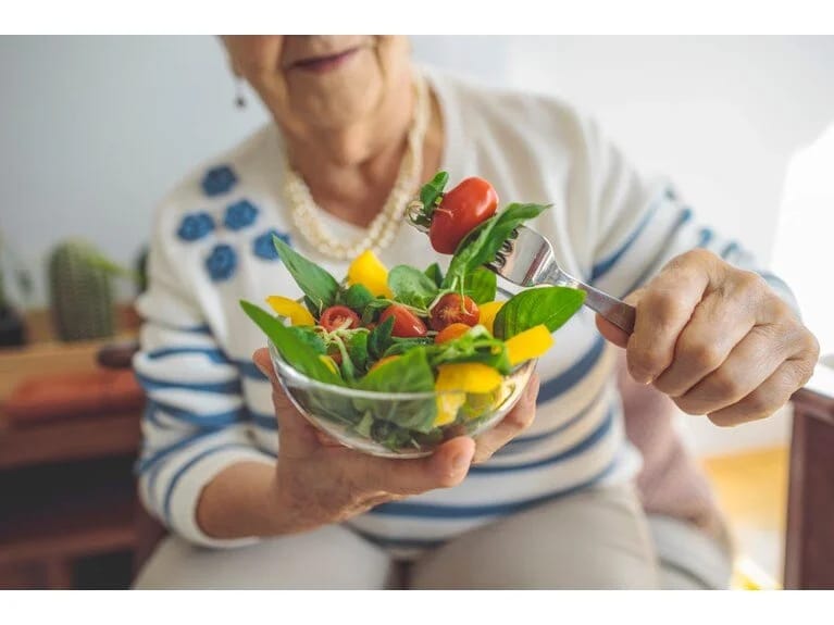 90 yaşdan yuxarı insanların 5 vərdişi var: Uzunömürlülüyün qızıl qaydası