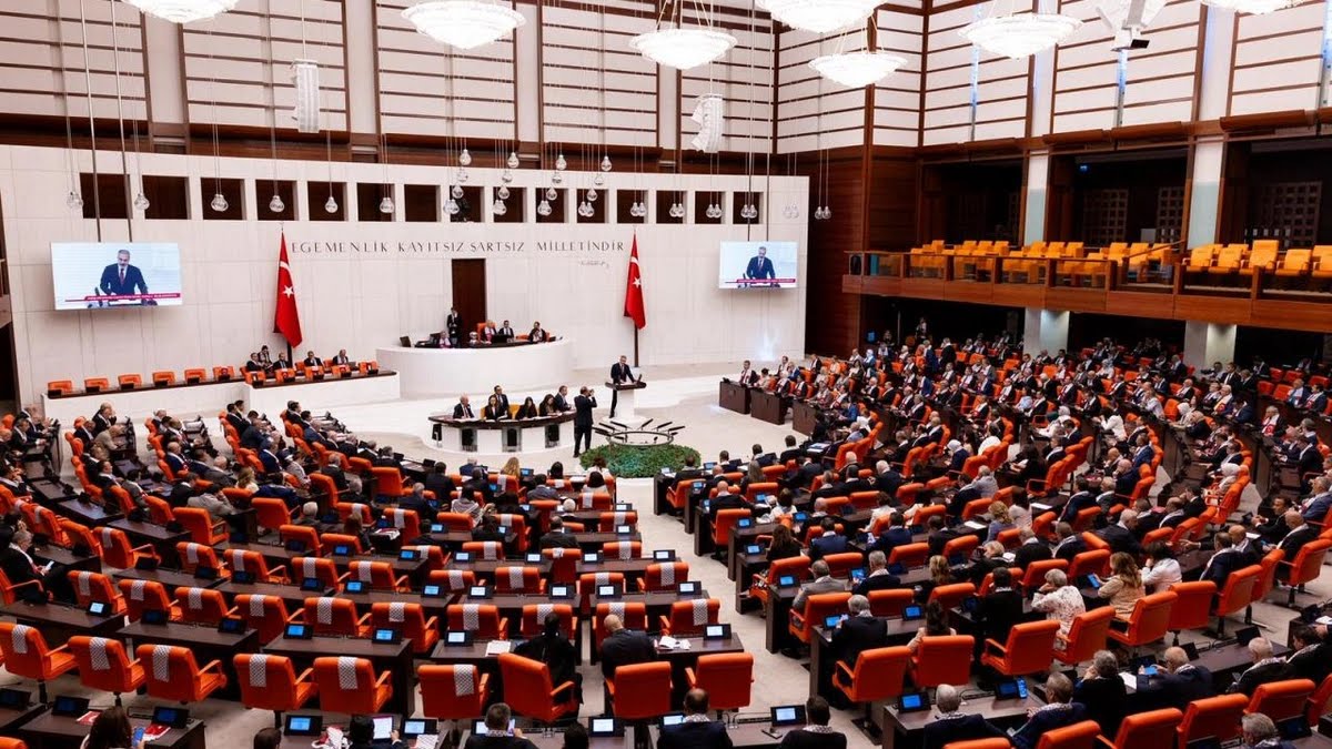 Türkiyə parlamenti İsrailin BMT-yə üzvlüyünün dayandırılmasına çağırıb