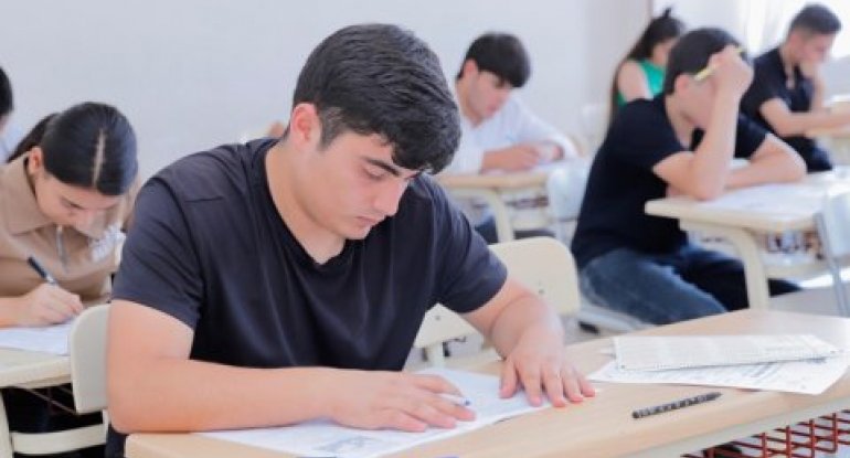 DİM-dən xəbərdarlıq: ixtisas seçimi bu gün başa çatır