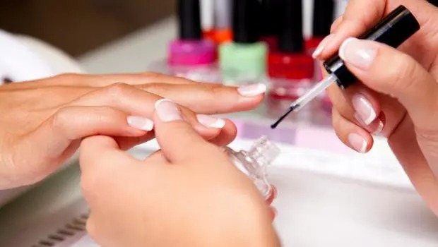 Dırnaq gelləri qadınlarda sonsuzluğa səbəb olur - İDDİA