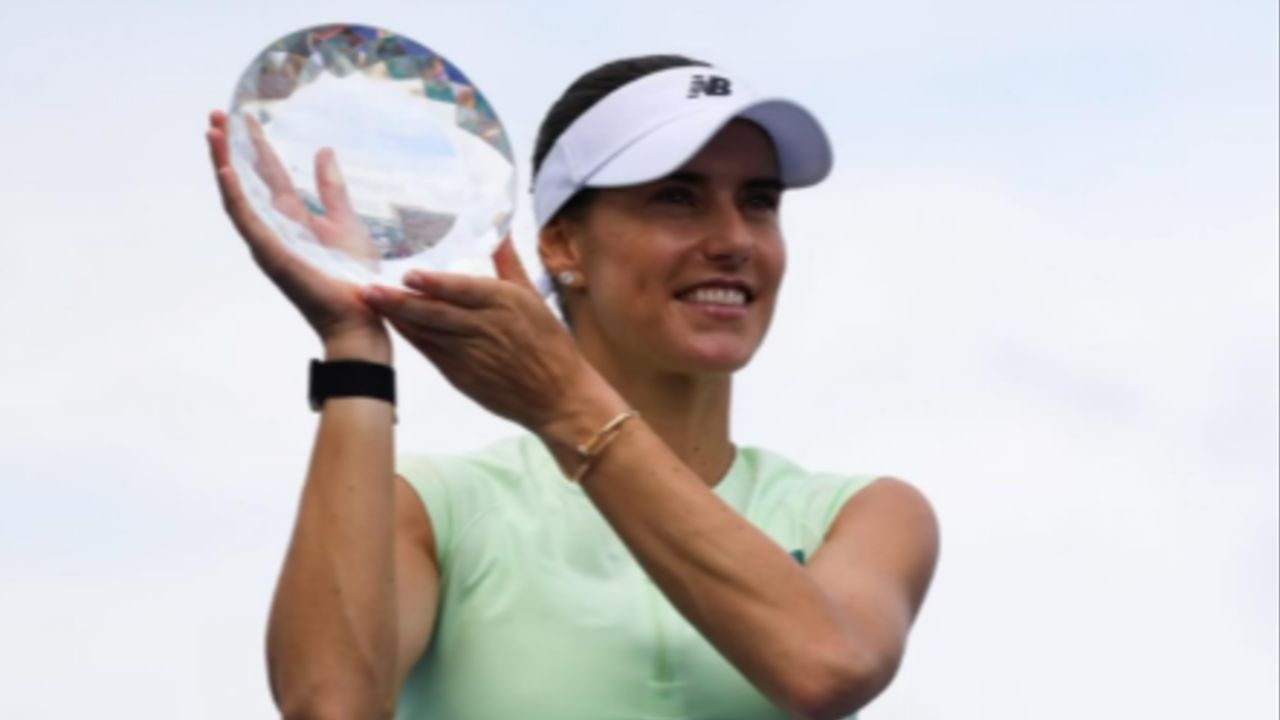 Tanınmış tennisçinin qazandığı kubok oğurlandı