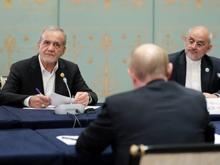 İran prezidenti Pezeşkian Rusiya prezidenti Putinlə görüşüb