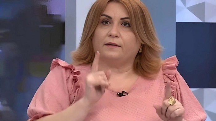 Tiktoker xanımın anası məhkəmədə dindirildi