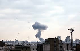 Husilər İsrailin paytaxtını ballistik raketlərlə atəşə tutublar