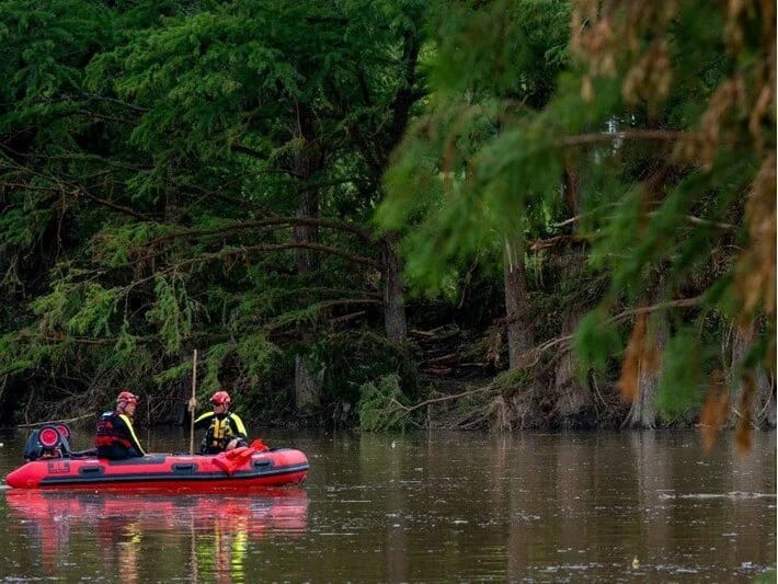 Texasda daşqınlar: 2 nəfər ölüb