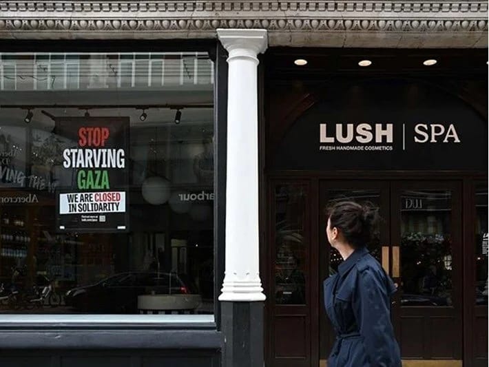 İngilis kosmetika brendi Qəzzaya görə bağlanır