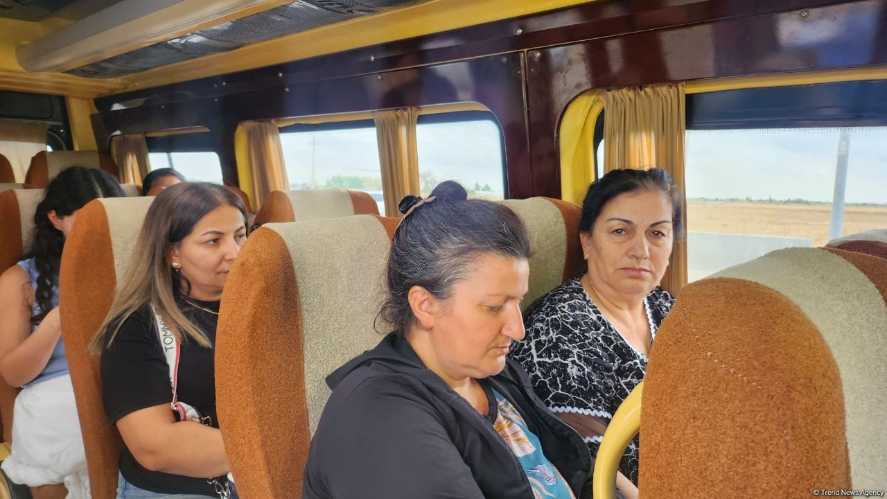 Növbəti köç karvanı Xocalı rayonunun Xanyurdu kəndinə yola salınıb