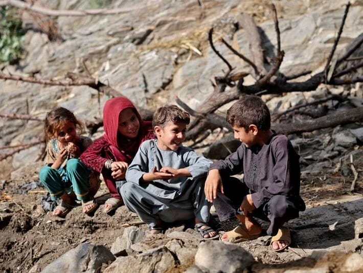 Əfqanıstanda 157,000 şagird təhsil ala bilmir