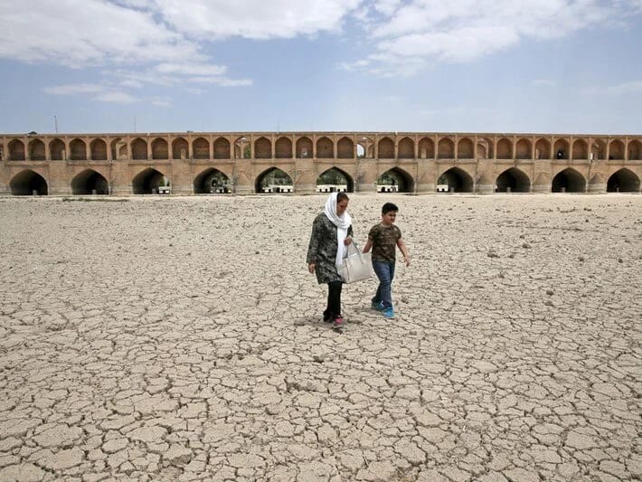 Urmiya gölü tamamilə quruyub