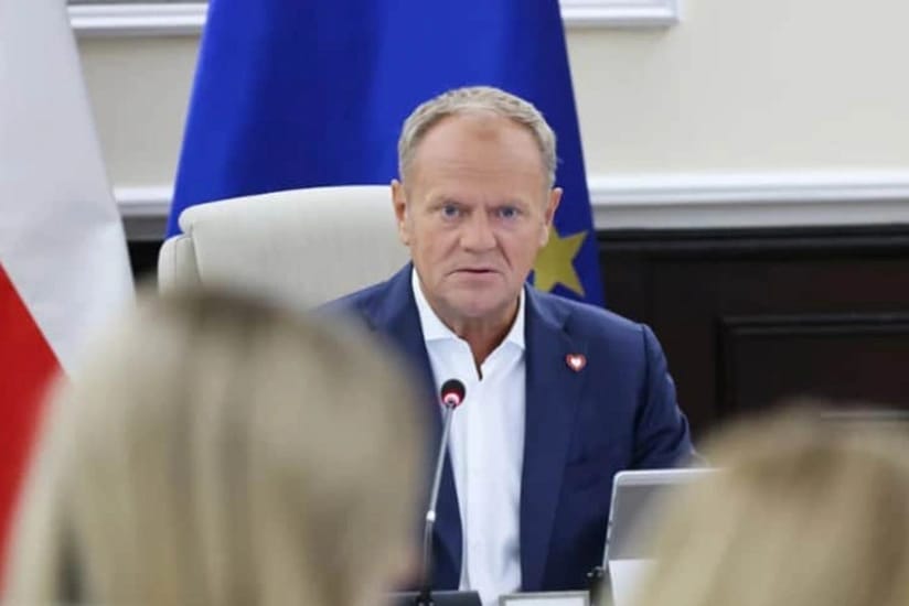 Polşanın baş naziri hökumətin təcili iclasını çağırıb