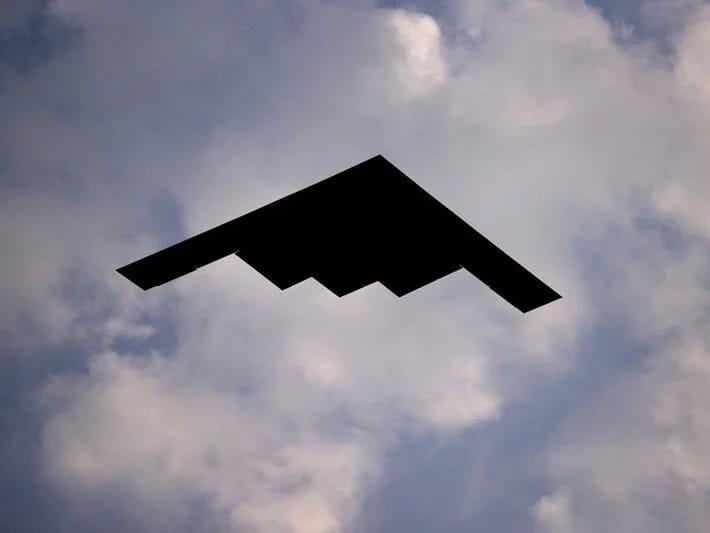 ABŞ-ın gizli döyüş təyyarəsi Rusiyanın qapısında yeni missiyaya başlayıb