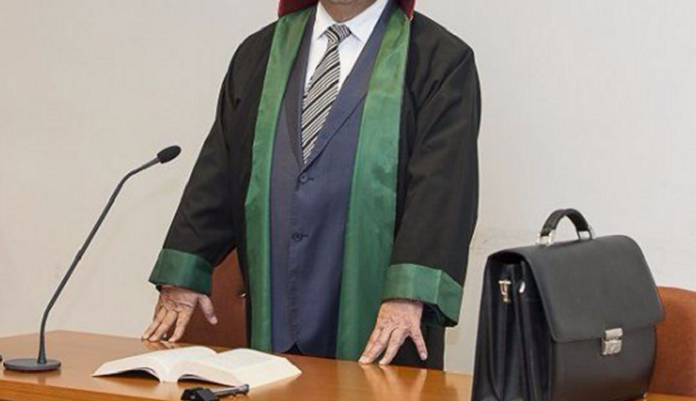 Tanınmış vəkilə cinayət işi açıldı - FOTO