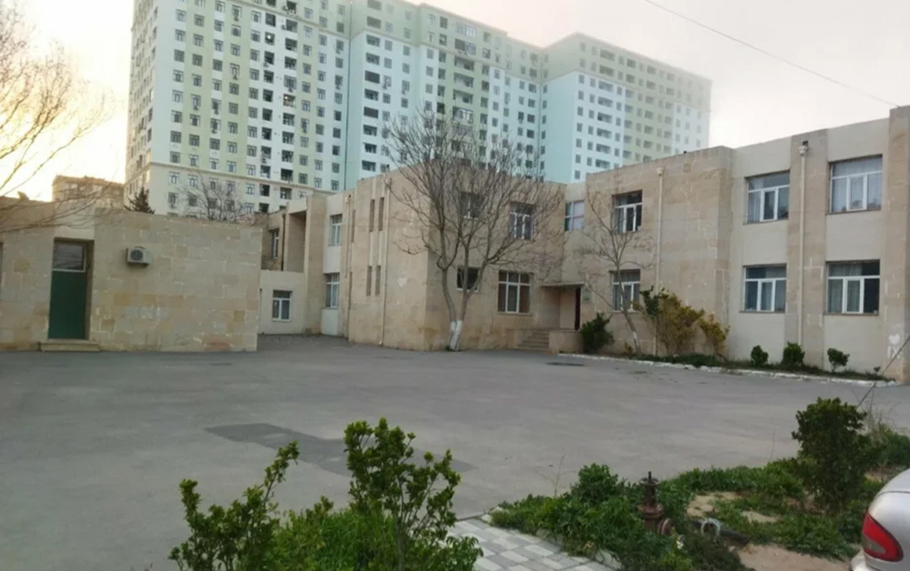 Bağçada bədbəxt hadisə - Azyaşlı yaralandı