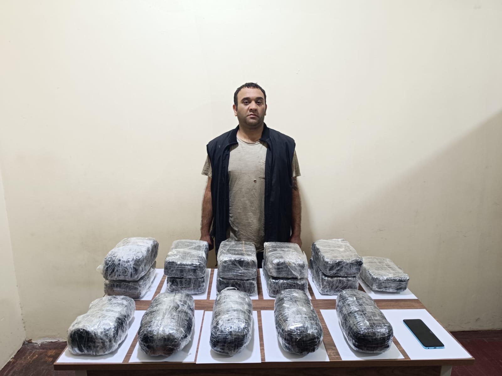 Külli miqdarda narkotik vasitənin ölkə ərazisinə keçirilməsinin qarşısı alınıb