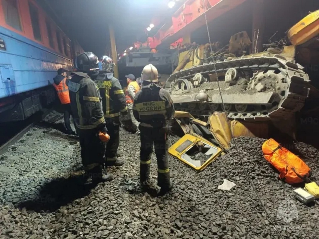 Rusiyada dəmiryolunda dəhşətli qəza: Ölənlər və yaralananlar var